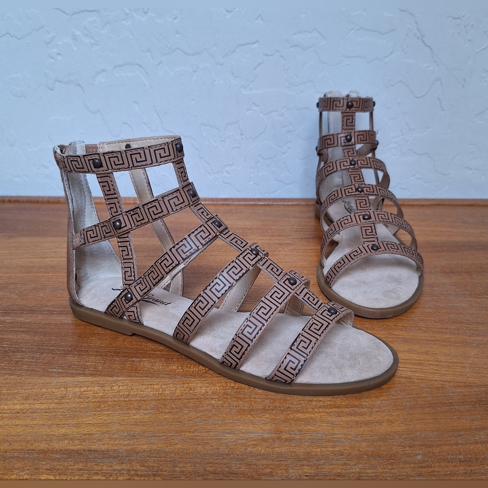 Lucky Brand Tan Leather Gladiator Sandals Flats Boho Hippie Neutral NEW Womens 6